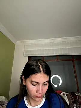 aurora divine online show from 09.16.25