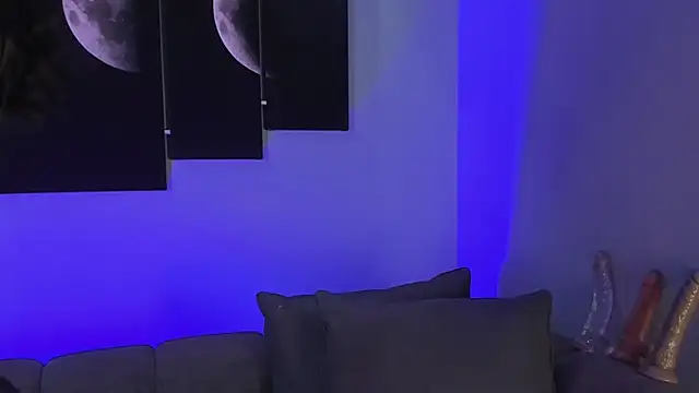 Snapshot of maddy_walker chatting on 01.10.25 maddy walker online show from 01.10.25