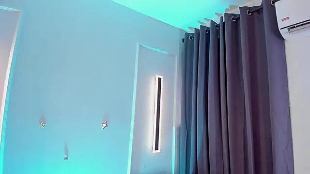 Snapshot of maddy_walker chatting on 09.16.25 maddy walker online show from 09.16.25