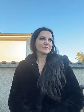 -OLYA- online show from 03.04.26