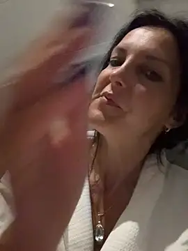 Snapshot of -OLYA- chatting on 07.19.26 -OLYA- online show from 07.19.26