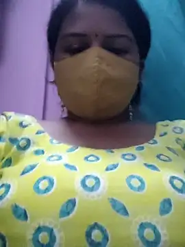 Snapshot of Dr_Chhaya chatting on 03.16.25 Dr Chhaya online show from 03.16.25