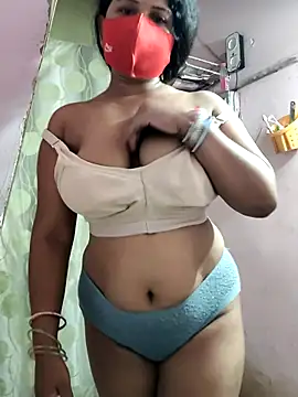 Snapshot of Dr_Chhaya chatting on 04.27.26 Dr Chhaya online show from 04.27.26