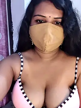 Snapshot of Dr_Chhaya chatting on 05.01.26 Dr Chhaya online show from 05.01.26