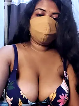 Snapshot of Dr_Chhaya chatting on 05.10.26 Dr Chhaya online show from 05.10.26