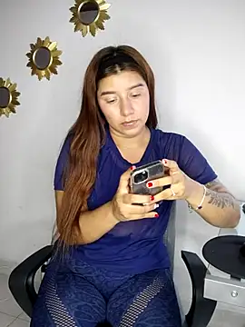 Snapshot of Caro_kitty- chatting on 02.22.25 Caro kitty- online show from 02.22.25