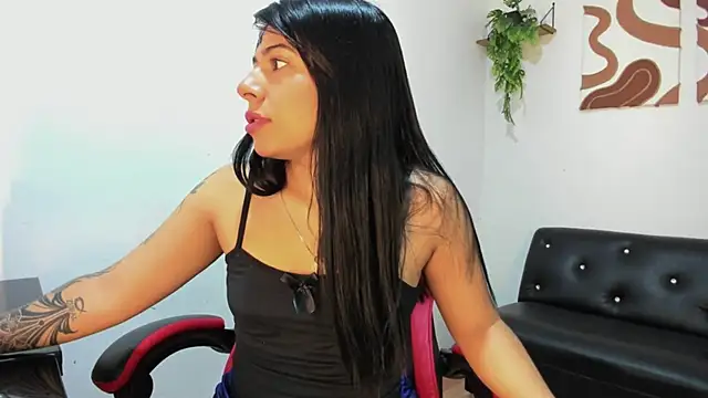 Caro kitty- online show from 11.24.25