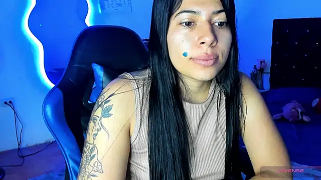 Caro kitty- online show from 12.17.25