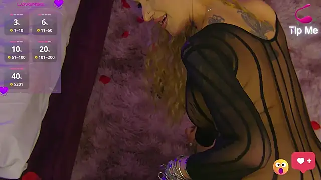 Snapshot of MazeSin chatting on 03.13.25 MazeSin online show from 03.13.25