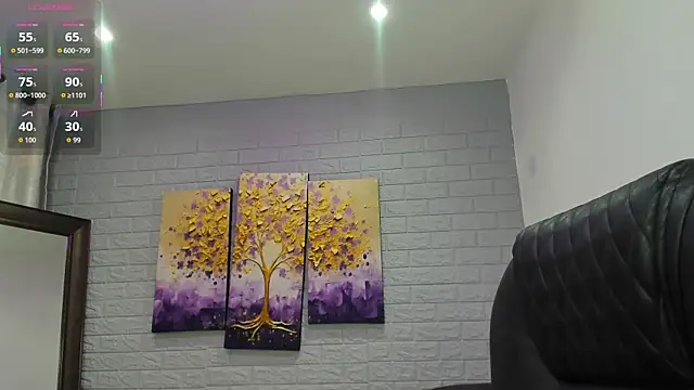 Snapshot of ebbafernandez_ chatting on 11.23.25 ebbafernandez online show from 11.23.25