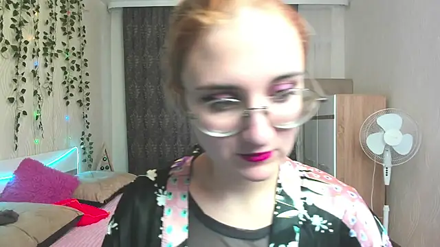 Miss Elsa  online show from 12.13.24