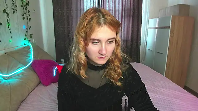 Miss Elsa  online show from 02.19.25