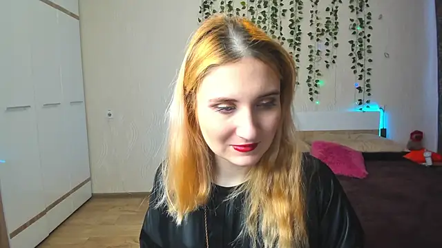 Miss Elsa  online show from 03.14.25
