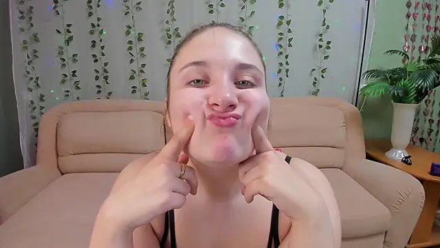 Miss Elsa  online show from 04.27.26