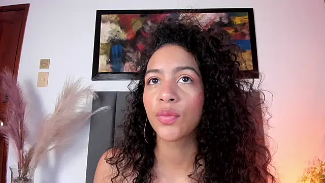 AntonellaHall  online show from 04.23.26