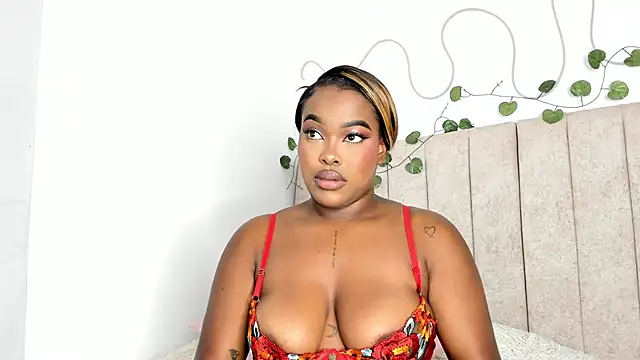 Kaseydelvey online show from 02.07.26