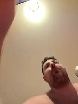 Snapshot of il_lupo chatting on 12.04.24 il lupo online show from 12.04.24