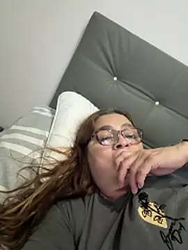 Snapshot of AntonellaAlondra4 chatting on 02.13.26 AntonellaAlondra4 online show from 02.13.26