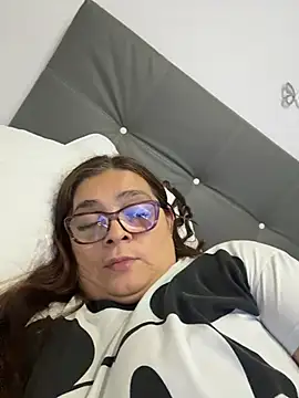 Snapshot of AntonellaAlondra4 chatting on 03.11.26 AntonellaAlondra4 online show from 03.11.26