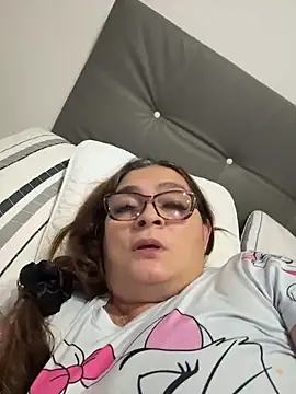 AntonellaAlondra4 online show from 04.25.26