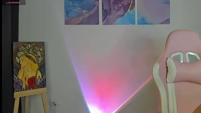 Snapshot of Pretty__zoe chatting on 02.24.25 Pretty zoe online show from 02.24.25