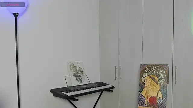 Snapshot of Pretty__zoe chatting on 09.10.25 Pretty zoe online show from 09.10.25