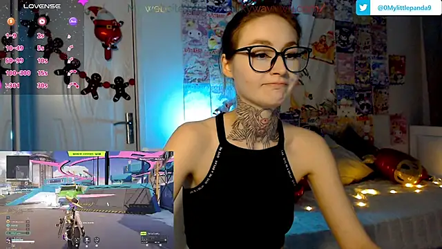 Snapshot of Milky_way_UwU chatting on 12.23.24 Milky way UwU online show from 12.23.24