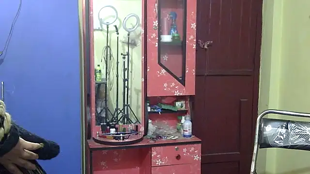 Pramila Manish online show from 12.16.25