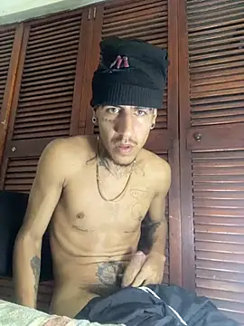 Snapshot of hurtglock chatting on 02.16.26 hurtglock online show from 02.16.26