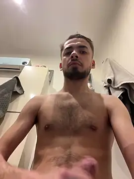 Snapshot of romain698 chatting on 02.15.26 romain698 online show from 02.15.26