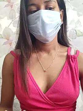 its sophiaa online show from 02.17.25