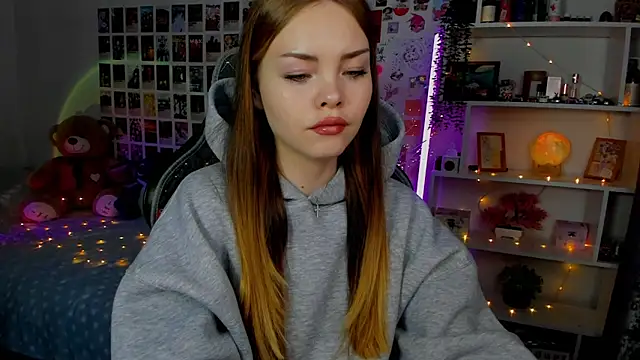 AkiraKatsu online show from 09.30.25