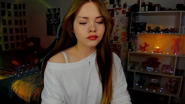 Snapshot of AkiraKatsu chatting on 02.28.26 AkiraKatsu online show from 02.28.26