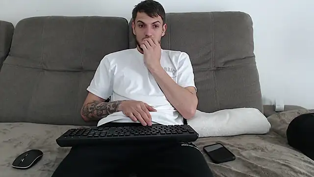 Your perfect boy online show from 04.28.26