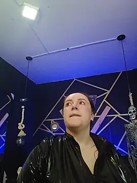 Gelena Black online show from 10.15.25