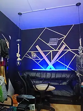 Gelena Black online show from 10.18.25