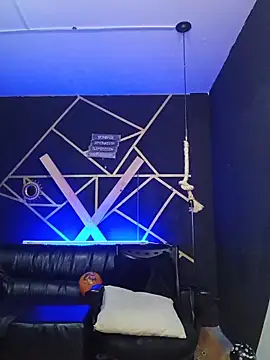 Gelena Black online show from 10.20.25