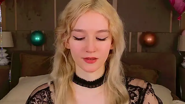 NaomiLoys online show from 02.15.25