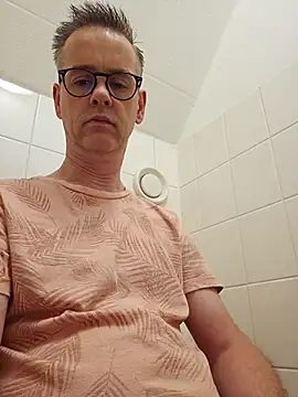 Hectorthyssen1 online show from 07.18.26