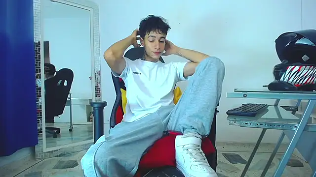 Snapshot of Zacktk7 chatting on 01.09.25 Zacktk7 online show from 01.09.25