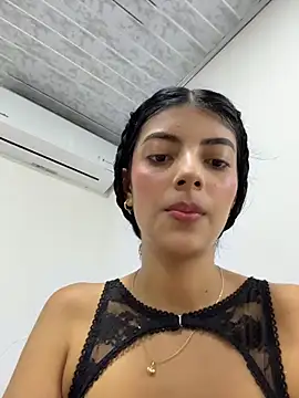 Snapshot of Baby_Niels chatting on 02.01.26 Baby Niels online show from 02.01.26