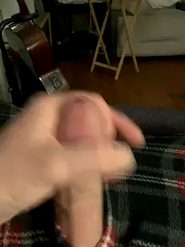 Snapshot of willcumforu chatting on 12.01.25 willcumforu online show from 12.01.25