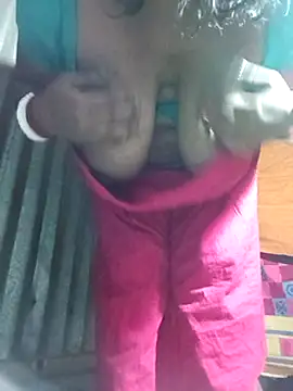 Snapshot of Sexy-Mona2 chatting on 12.13.24 Sexy-Mona2 online show from 12.13.24