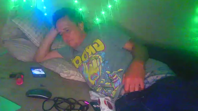 Snapshot of George48 chatting on 12.19.25 George48 online show from 12.19.25