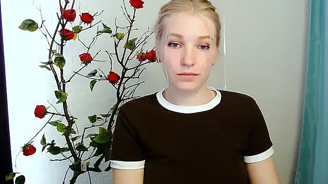 Queen ofLove online show from 04.29.26