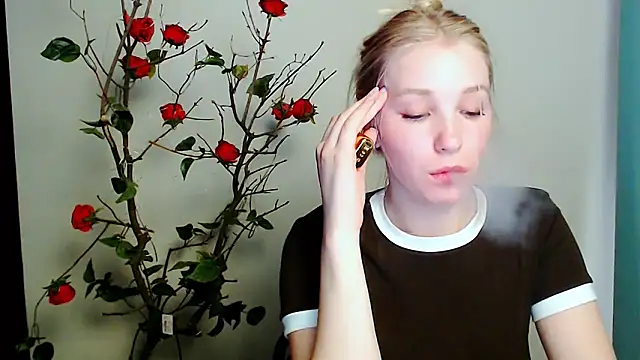 Queen ofLove online show from 04.29.26