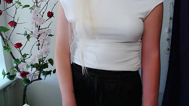 Queen ofLove online show from 06.21.26