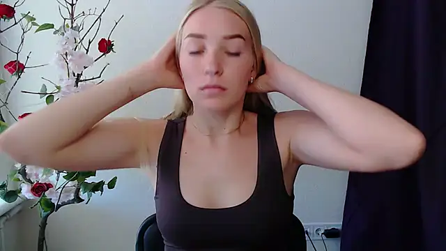 Queen ofLove online show from 06.25.26