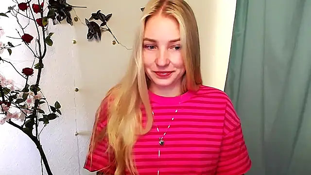 Queen ofLove online show from 07.12.26