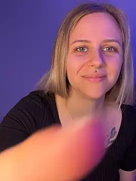 Snapshot of lunawolf21 chatting on 02.11.26 lunawolf21 online show from 02.11.26